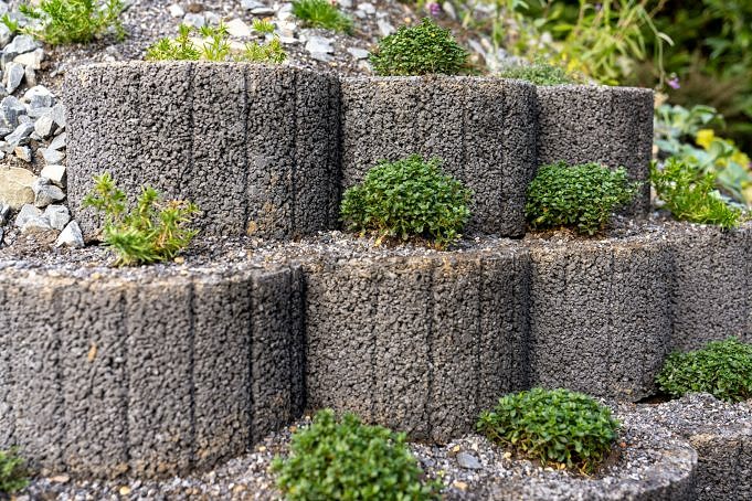 So Entfernen Sie Steine Aus Dem Boden Ihres Gartens